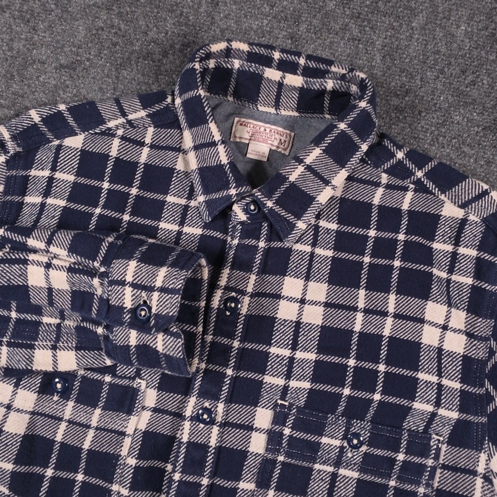 Wallace & Barnes J Crew Heavyweight Flannel Shirt M Navy Plaid Button Front Cozy